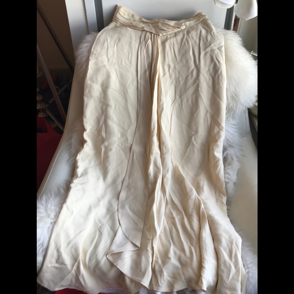 Giorgio Armani 100% silk pants 40